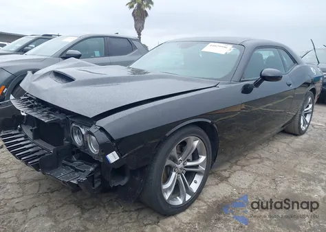 2022 Dodge Challenger Gt z USA, uszkodzony, nr VIN 2C3CDZJGXNH112958